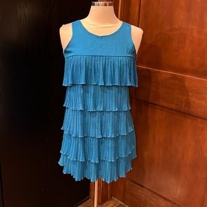 Woman’s sleeveless flapper dress